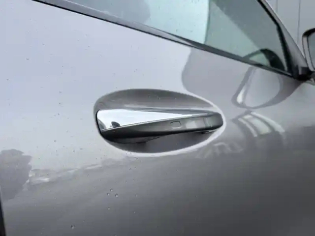 Mercedes Gla 200 d amg line — photo 9