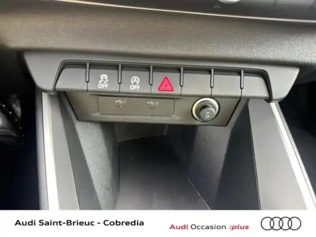 Audi A1 sportback 25 tfsi 95ch design s tronic 7 — photo 30