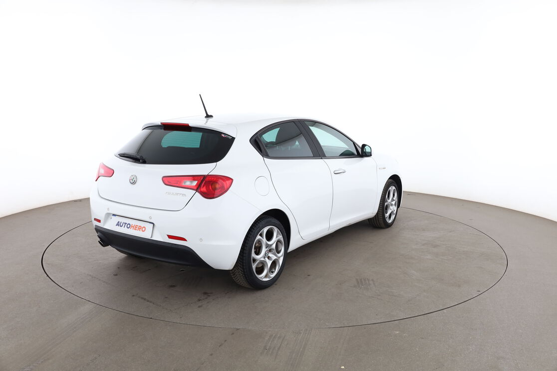 Alfa Romeo Giulietta 1.6 JTDM Super — photo 5
