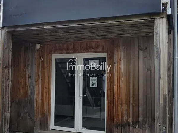 LEOGNAN Local commercial 35 m2