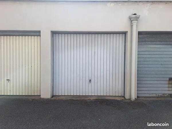 Garage location