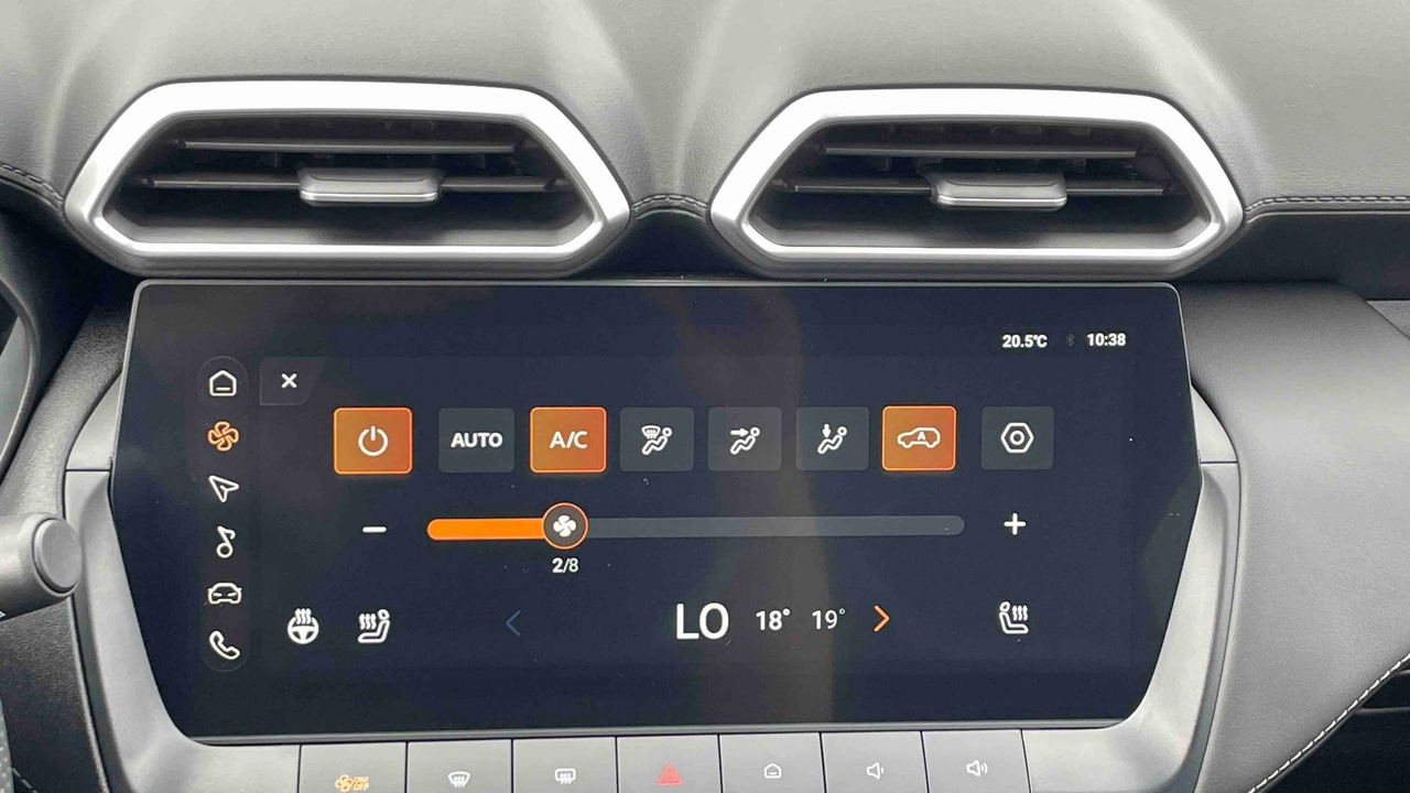 MG ZS 1.5 L Hybrid+ 197 ch — photo 19