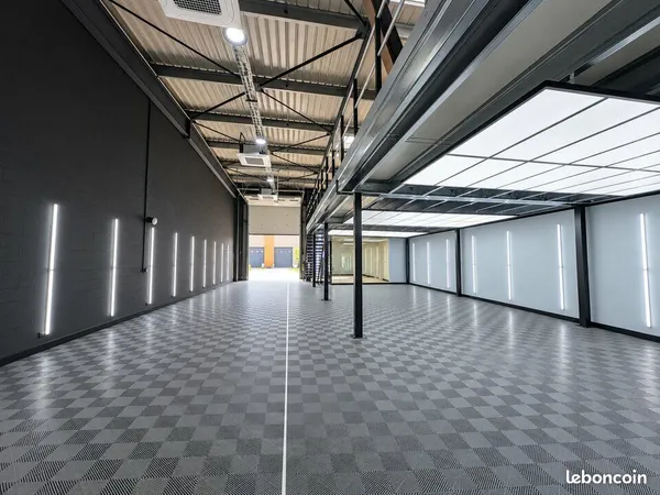 LOCAL D'ACTIVITE 300 m² REIMS