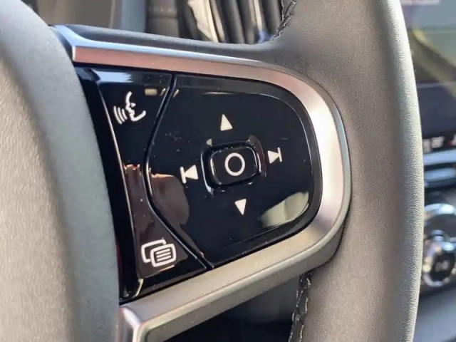 Volvo Xc60 t6 awd hybride rechargeable 253 ch+145 ch geartronic 8 — photo 28
