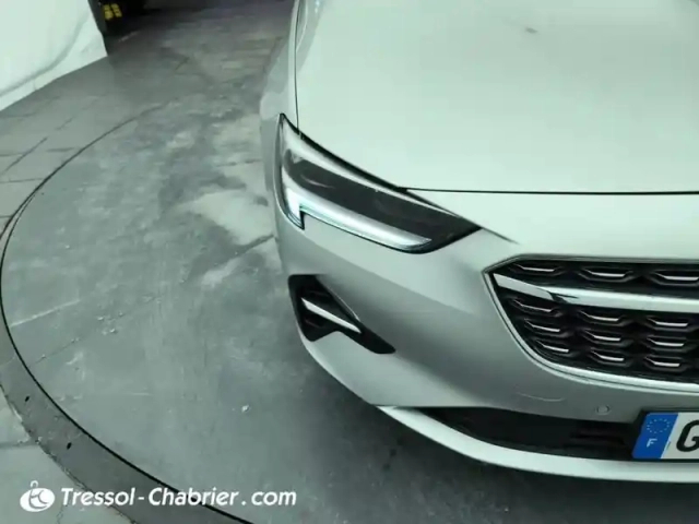 Opel Insignia sports tourer 1.5 diesel 122 ch bva8 elegance business — photo 3