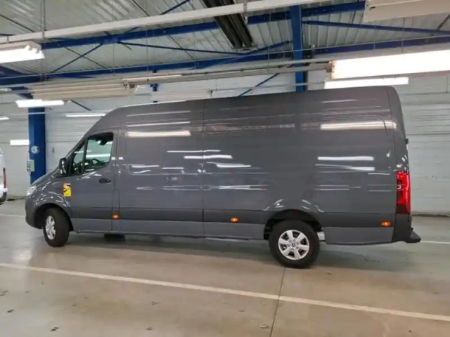 Mercedes Sprinter e 420 fourgon 43 pro 113kwh 20 — photo 6
