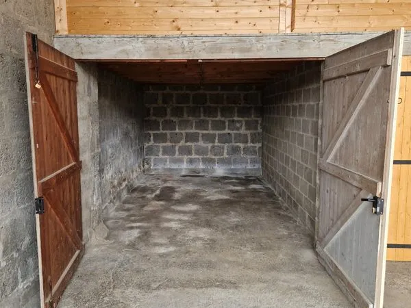 Box à louer 9m2
