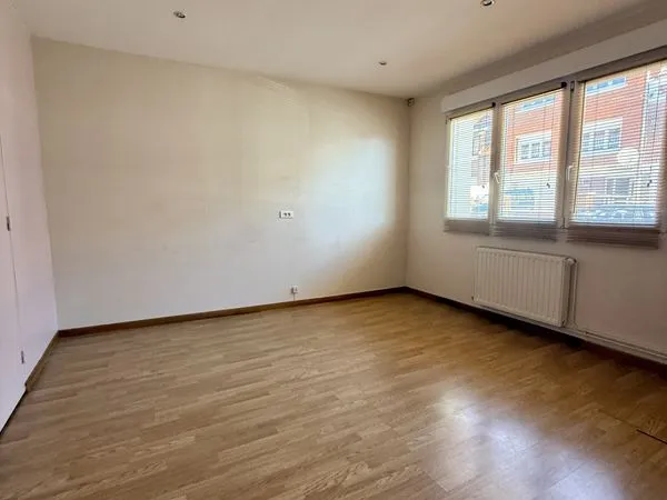 Immeuble 20 pièces 331 m²