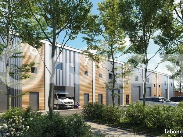 Local d'activité 141 m²