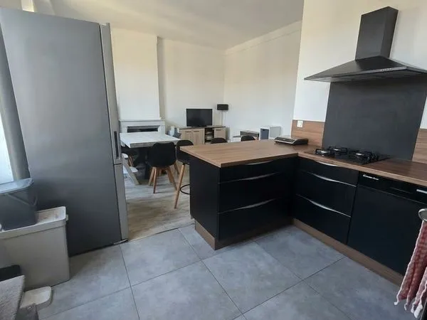 T4 - Lumineux 83m2 - cuisine équipée, climatisation réversible, cave et parking - Loire-sur-Rhône