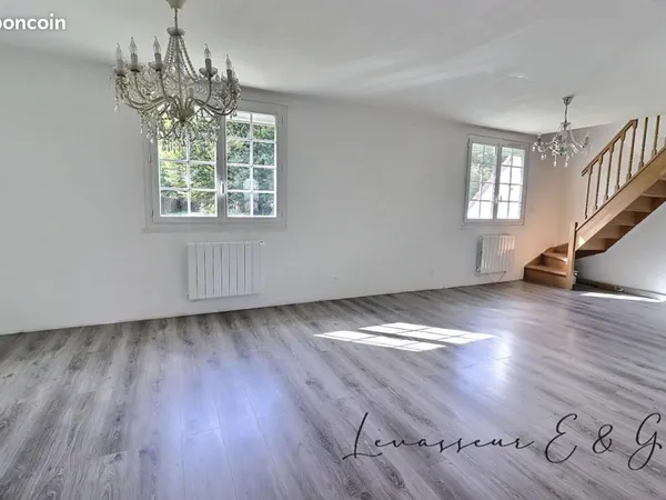 Maison 5 pièces 80 m²