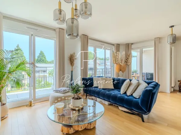 La Varenne Saint-Hilaire Appartement d'exception dans une