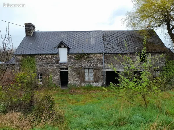 Longère en pierre à rénover entièrement - terrain de 3 680 m² - potentiel de rénovation de 100 m²