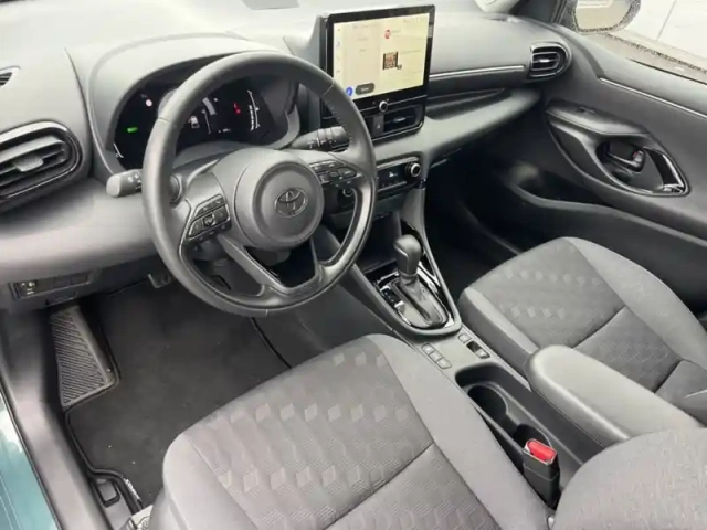 Toyota Yaris hybride 116h design — photo 11