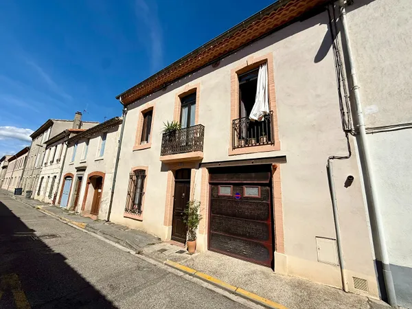 CARCASSONNE QUARTIER DU DÔME - MAISON DE VILLE 166 M², 5 CHAMBRES, COUR, GARAGE ET COMBLES AMÉNAGEAB