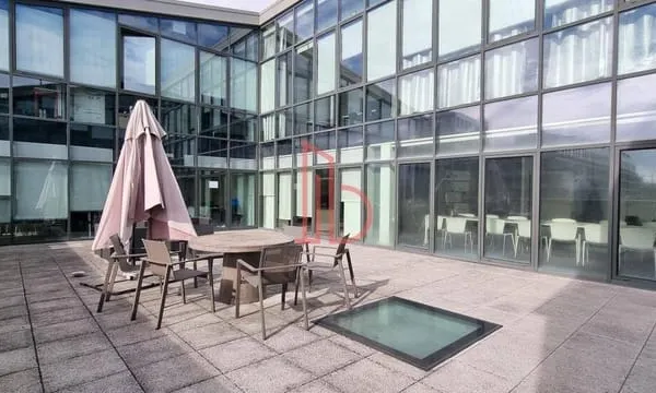 Bureaux 219 m²