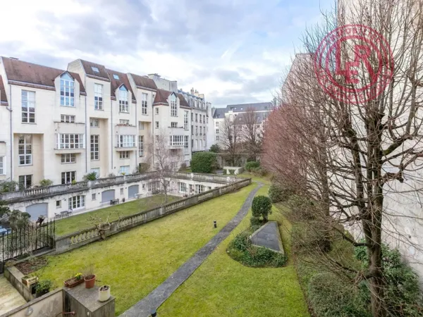 Paris 3ème - Secteur Place des Vosges - rue St Gilles 2 pièces v