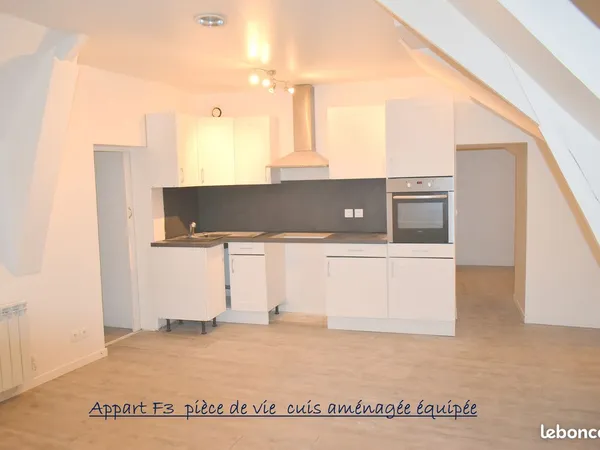 F3 en duplex centre de Loué 72