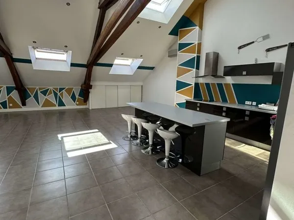 Loft 5 pièces trés charmant