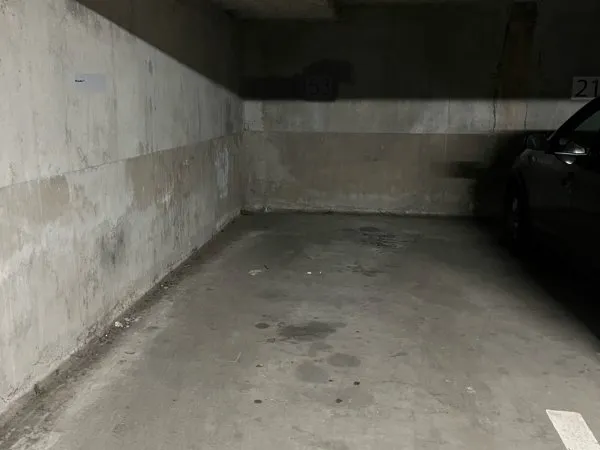 Parking 14 m²