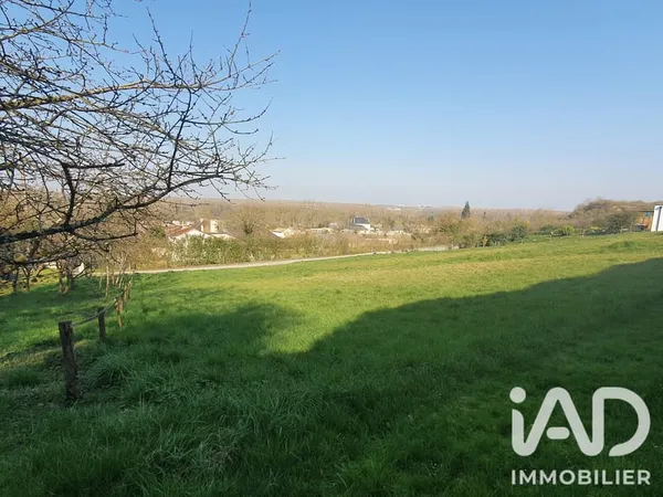 Terrain 1604 m²