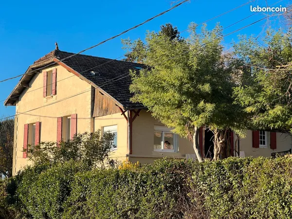 A louer maison avec vue imprenable sur les hauteurs de Villeneuve-sur-Lot