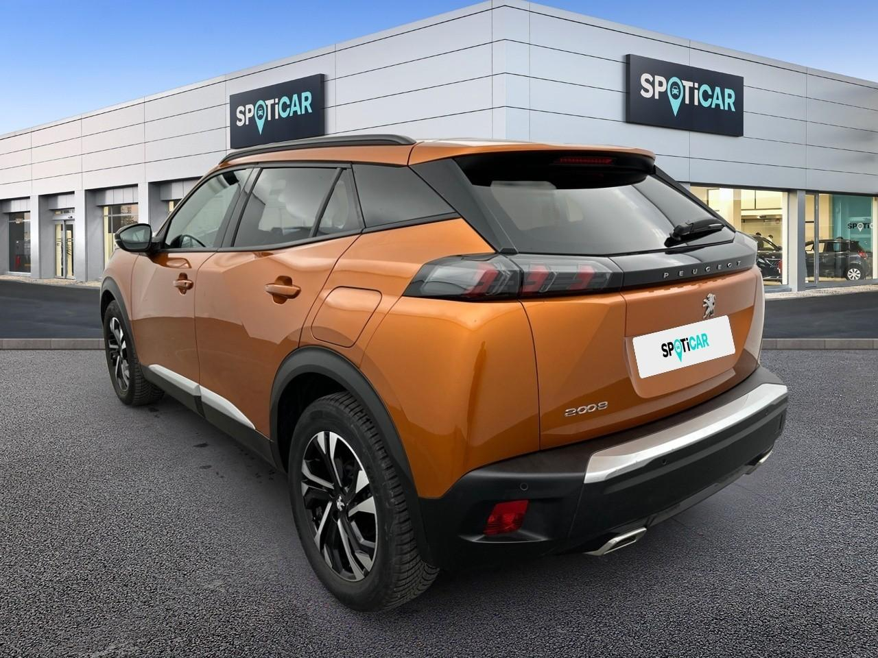 Peugeot 2008 puretech 130 s&s eat8 allure pack — photo 7