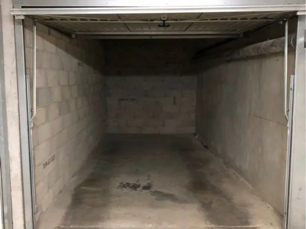 🔑 Box fermé 9 m² - Résidence sécurisée - Marseille 10e (La Capelette)