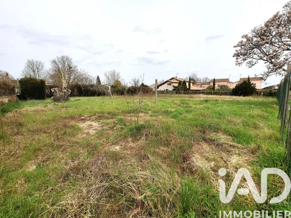 Terrain 1000 m²