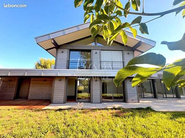 Maison 7 pièces 130 m²
