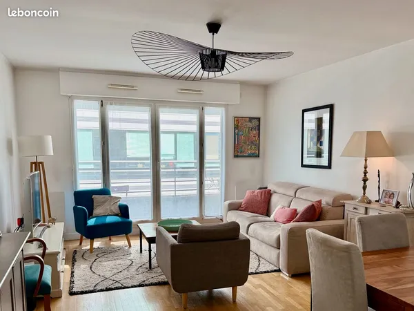 Appartement familial 4 pièces de 90 m² - Métro Barbara - Résidence récente - Aucun travaux