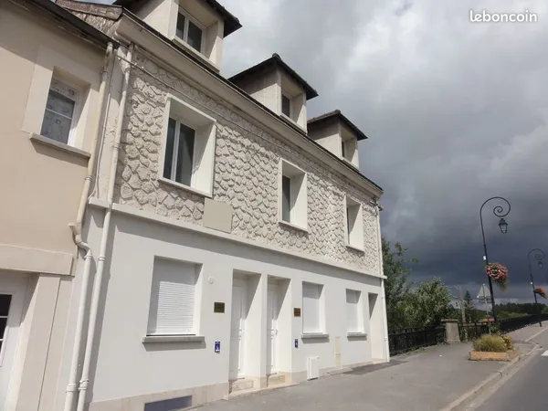 Local professionnel à Fismes