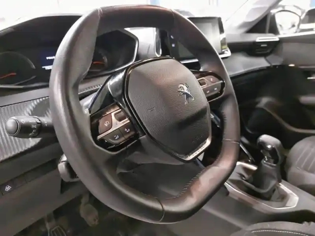 Peugeot 208 puretech 75 s&amp;s bvm5 — photo 19