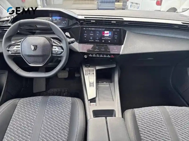 Peugeot 308 hybrid 145 e-dcs6 — photo 8