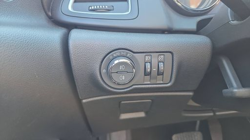 Opel Cascada 1.6 Turbo 170 BVA6 - Cosmo – 2016 – 123412 km – Essence – Boîte Automatique — photo 13