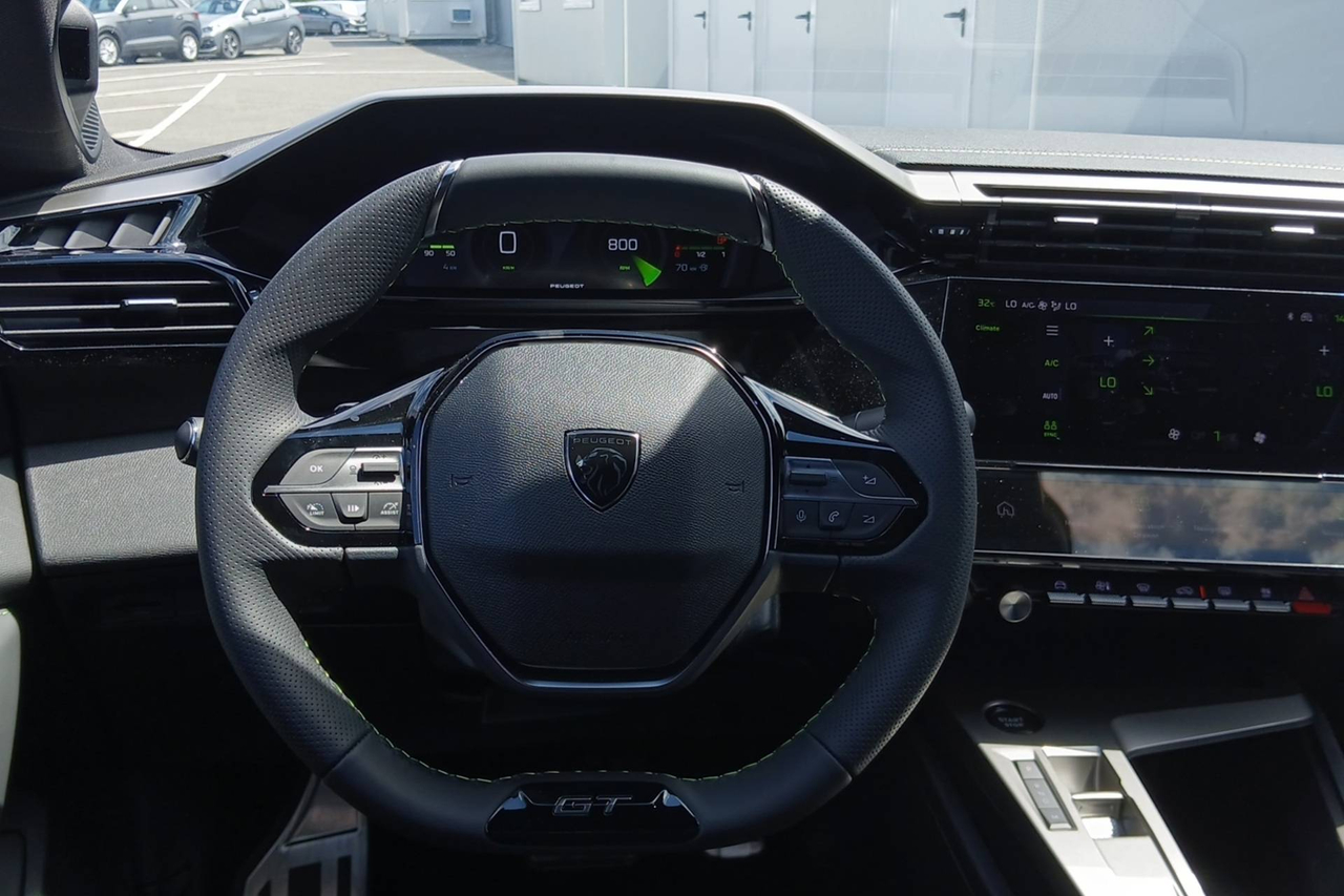 Peugeot 308 SW — photo 13