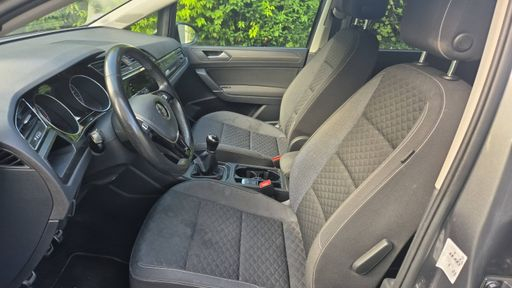 Volkswagen Touran 1.0 TSI 115 - Connect – 2019 – 91222 km – Essence – Boîte Manuelle — photo 9