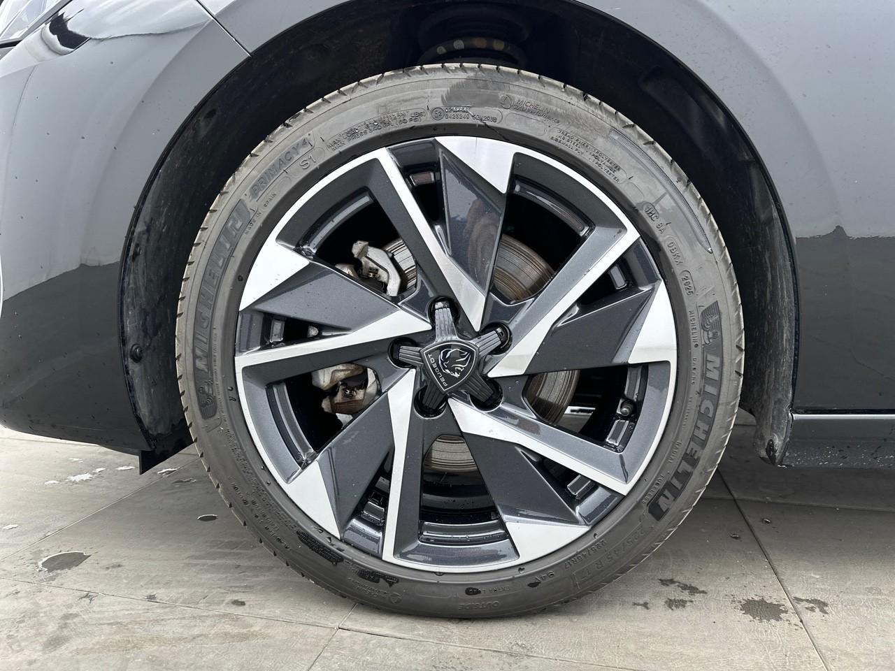 Peugeot 308 hybrid 145 e-dcs6 allure — photo 7