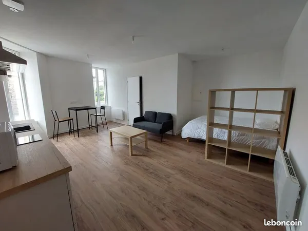 Studio 1 pièce 28 m²
