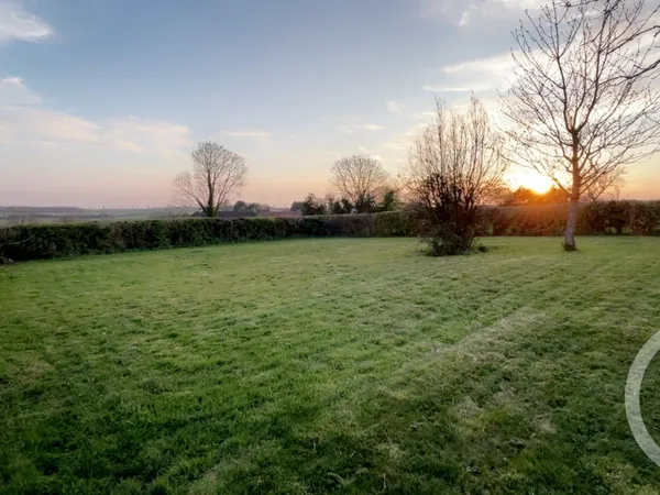 Terrain 470 m²