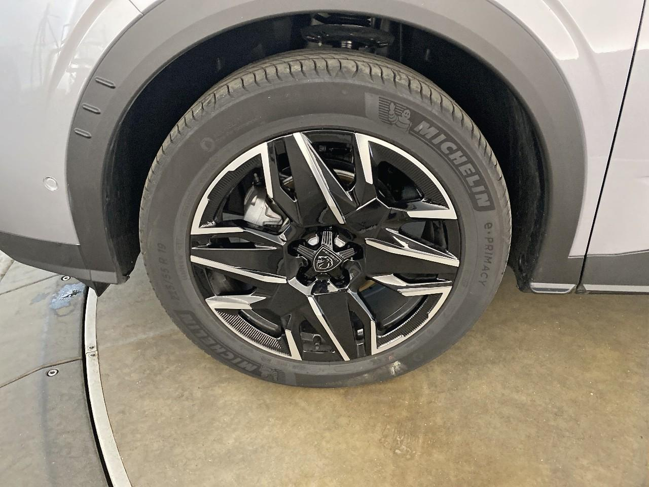 Peugeot 3008 hybrid 145 e-dcs6 allure — photo 11
