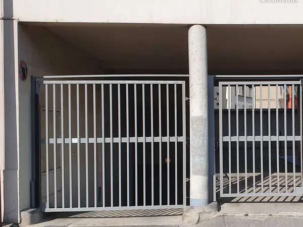 Grand Garage Sécurisé en Centre-Ville de Toulouse - Quartier Jean Rieux / Place Dupuy