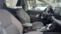 Toyota Yaris 116h Dynamic 5p MY22 — photo 11