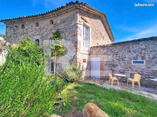 Mas 10 pièces 304 m²