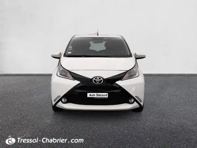 Toyota Aygo 1.0 vvt-i x-play — photo 3