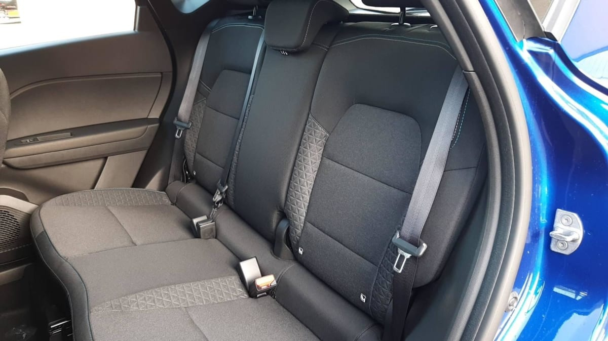 Renault Captur — photo 17