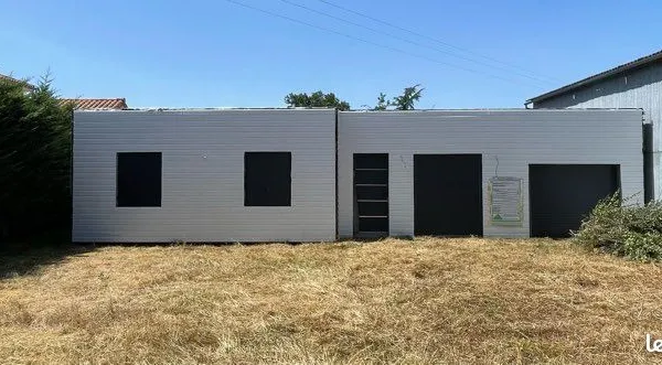 Maison en cours de construction 96 m² + garage — Château-Larcher