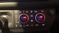 Land-Rover Defender 110 2.0 P300e PHEV Black Edition — photo 27