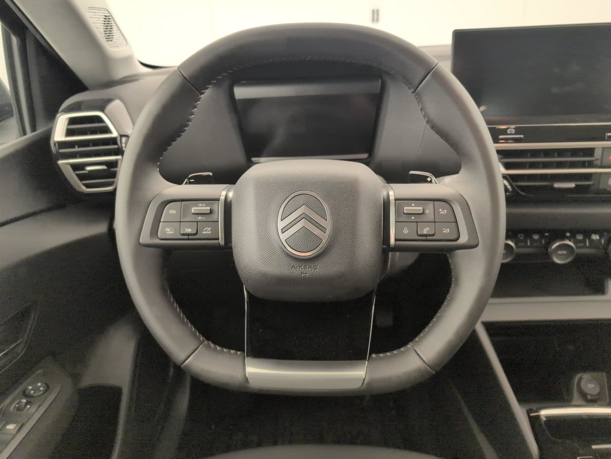 Citroën C4 — photo 17