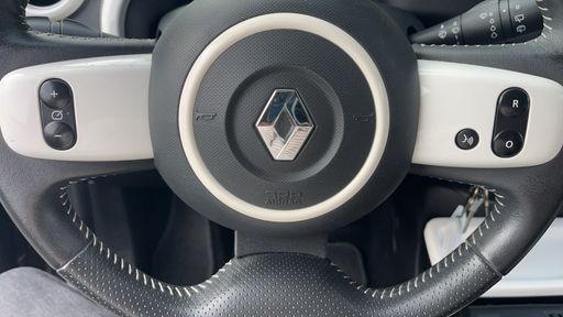 Renault Twingo 0.9 TCe 90 Energy - Intens – 2017 – 44894 km – Essence – Boîte Manuelle — photo 31